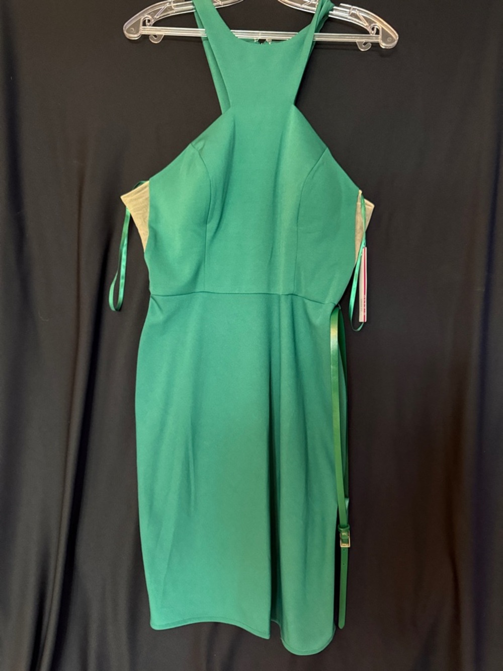 Ally Fashion Emerald One-Shoulder Sheath Dress